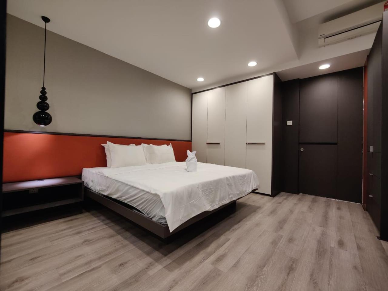 Mulberry Verve Suites Kl Mid Valley Kuala Lumpur Exterior foto