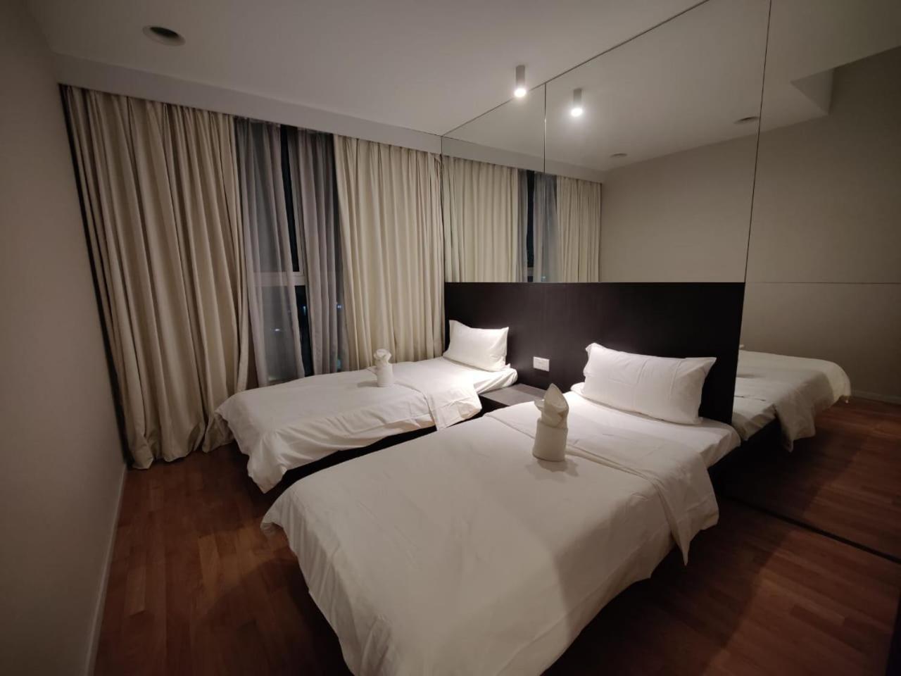 Mulberry Verve Suites Kl Mid Valley Kuala Lumpur Exterior foto